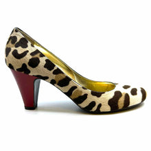 Load image into Gallery viewer, GIUSEPPE ZANOTTI Size 9 Brown &amp; White Pony Hair Pumps
