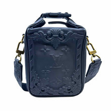 Load image into Gallery viewer, LOUIS VUITTON Cruiser Messenger Bag

