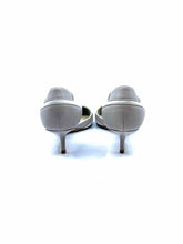 Load image into Gallery viewer, CHRISTIAN DIOR Size 8 Grey, White Pumps
