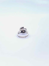 Load image into Gallery viewer, Gold Pearl Ring
