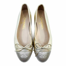 Load image into Gallery viewer, CHANEL Leather Flats | 5
