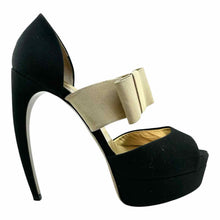 Load image into Gallery viewer, WALTER STEIGER Fabric Pumps | 9.5
