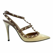 Load image into Gallery viewer, VALENTINO Rockstud Patent Leather Pumps | 8

