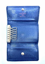 Load image into Gallery viewer, LOUIS VUITTON Black Leather Epi Shoulder Bag
