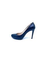 Load image into Gallery viewer, PRADA Size 6.5 Black Leather Pumps

