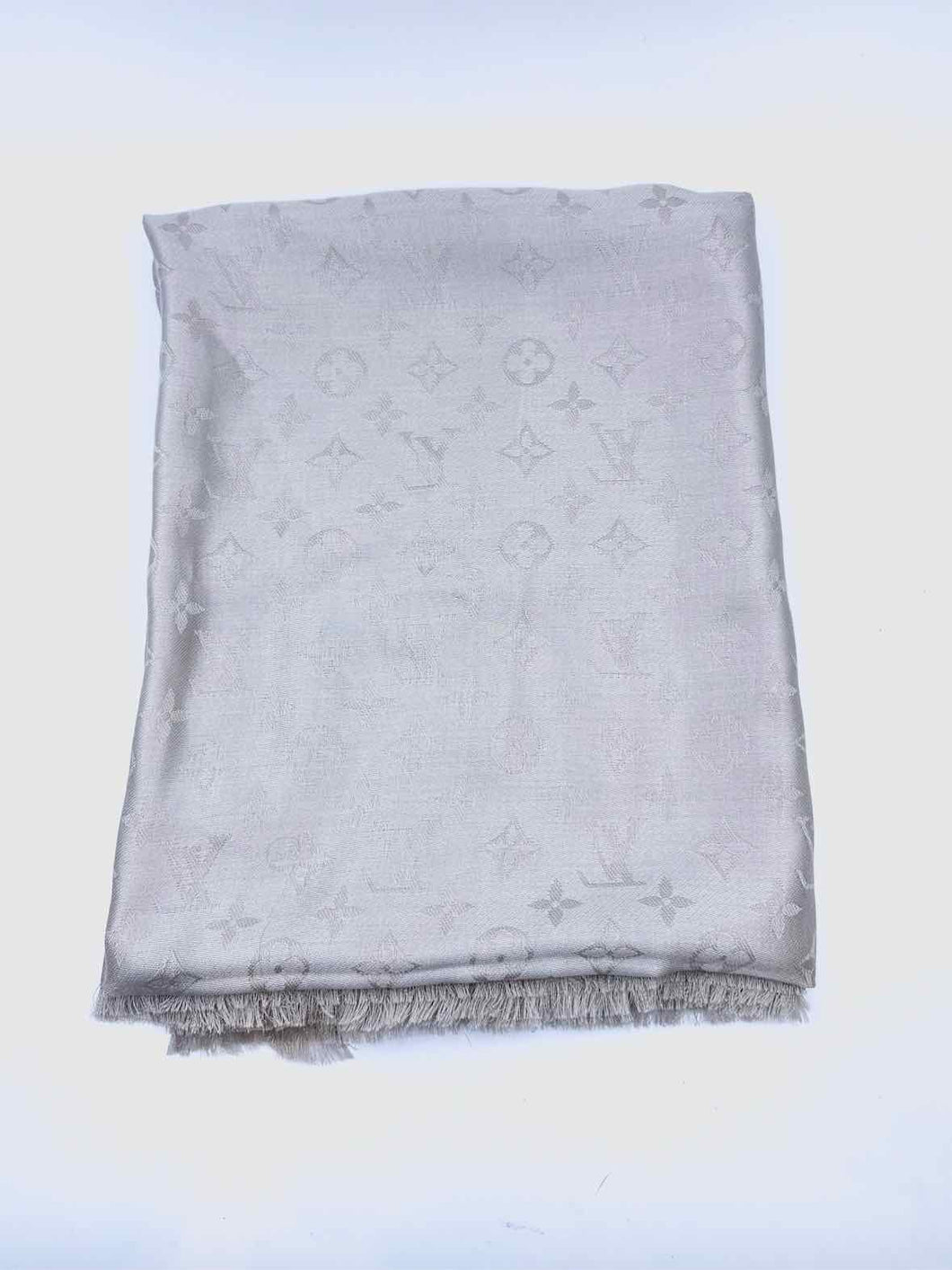 LOUIS VUITTON Grey Square 56