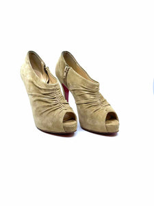 CHRISTIAN LOUBOUTIN Size 9 Tan Suede Ankle Boot
