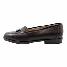 Load image into Gallery viewer, CHANEL Leather Flats | 5
