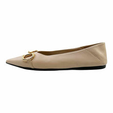 Load image into Gallery viewer, GUCCI Leather Flats | 9
