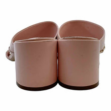 Load image into Gallery viewer, SALVATORE FERRAGAMO Leather Sandals | 10.5
