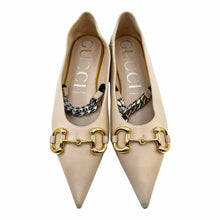 Load image into Gallery viewer, GUCCI Leather Flats | 9
