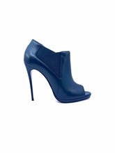 Load image into Gallery viewer, CHRISTIAN LOUBOUTIN Size 9 Black Leather Ankle Boot
