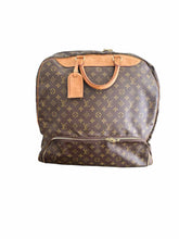 Load image into Gallery viewer, LOUIS VUITTON Brown Print Misc Luggage
