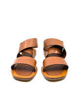 Load image into Gallery viewer, CELINE Size 6 Camel Leather Solid Sandals
