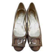 Load image into Gallery viewer, ROGER VIVIER Size 10.5 Nude Patent Leather Solid Pumps
