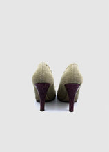Load image into Gallery viewer, PRADA Size 9 Red, Beige Canvas Crocodile Solid Pumps
