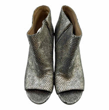 Load image into Gallery viewer, MAISON MARGIELA Leather Metallic Ankle Boot | 7

