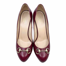 Load image into Gallery viewer, GUCCI Size 9 Red Leather Pumps
