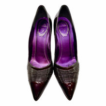 Load image into Gallery viewer, RENE CAOVILLA Patent Leather Pumps | 9
