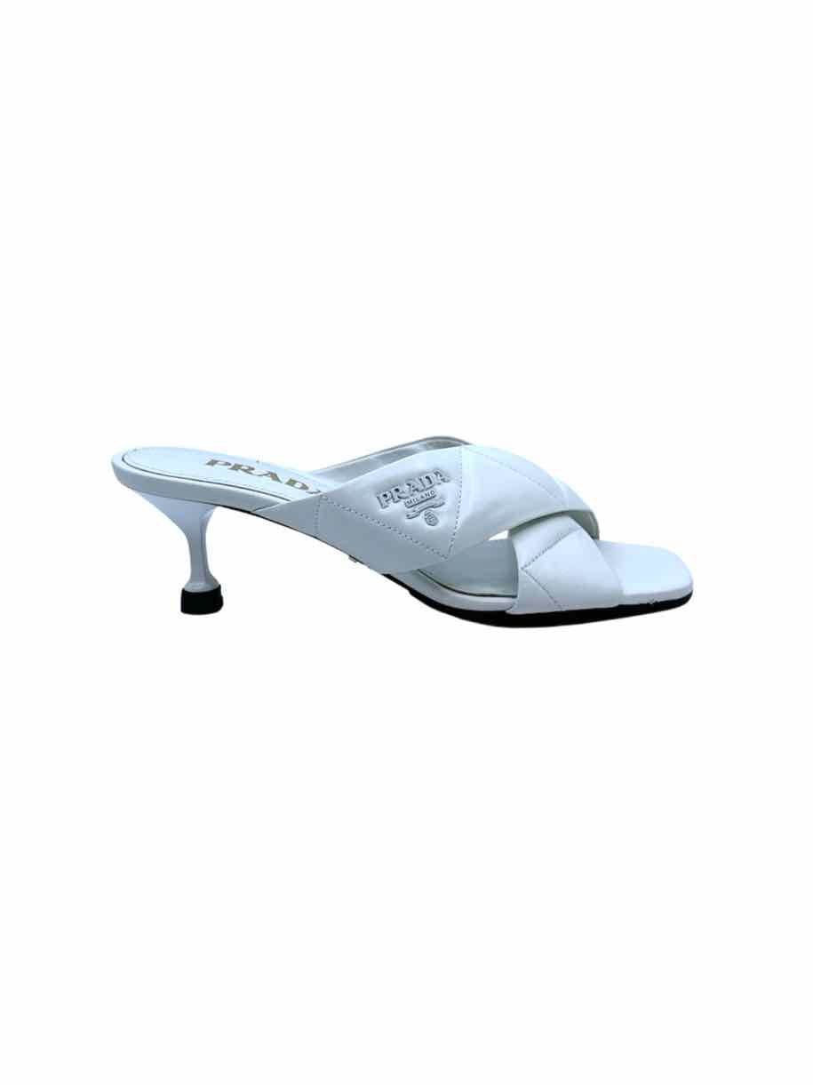 PRADA Size 7.5 White Leather Quilted Mules