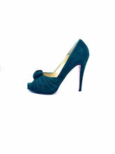Load image into Gallery viewer, CHRISTIAN LOUBOUTIN Size 9 Green Suede Pumps
