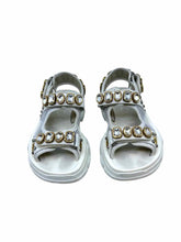 Load image into Gallery viewer, GUCCI Size 8 White Rubber Solid Sandals
