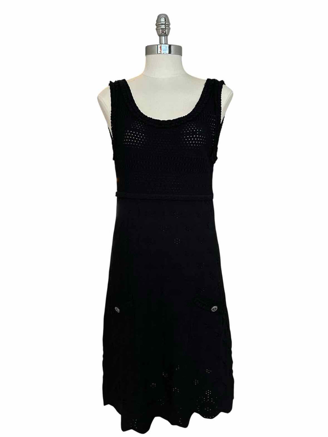 CHANEL Size 40 Black Dress