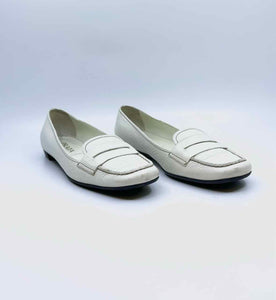 PRADA Size 5.5 White Leather Solid Flats