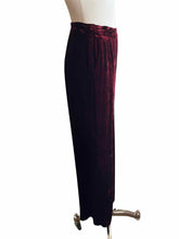Load image into Gallery viewer, ETRO Size 2 Wine Velvet Solid Pants
