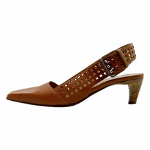 Load image into Gallery viewer, BOTTEGA VENETA Leather Sandals | 5.5
