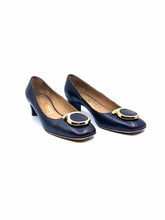 Load image into Gallery viewer, SALVATORE FERRAGAMO Size 6 Brown Leather Solid Pumps
