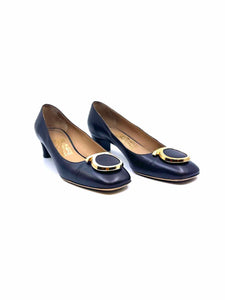 SALVATORE FERRAGAMO Size 6 Brown Leather Solid Pumps