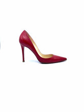 Load image into Gallery viewer, CHRISTIAN LOUBOUTIN Size 9 Red Pumps
