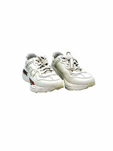 GUCCI Rhyton Logo Sneaker Size 5 Cream Leather Solid Sneakers