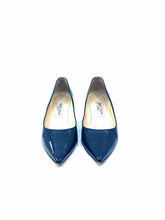 Load image into Gallery viewer, JIMMY CHOO Size 7.5 Pumps
