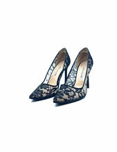 Load image into Gallery viewer, MANOLO BLAHNIK Size 9 Black Lace Lace Pumps
