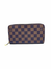 Load image into Gallery viewer, LOUIS VUITTON Brown Coated Leather Wallet

