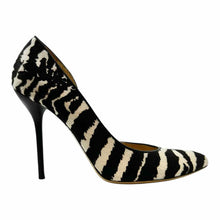Load image into Gallery viewer, GUCCI Noah D’Orsay Cowhide Pumps | 9
