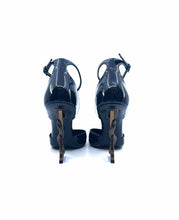 Load image into Gallery viewer, SAINT LAURENT Size 8 Black Patent Leather Pumps
