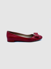 Load image into Gallery viewer, SALVATORE FERRAGAMO Size 7.5 Red Leather Solid Flats
