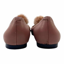 Load image into Gallery viewer, GUCCI Leather Flats | 8
