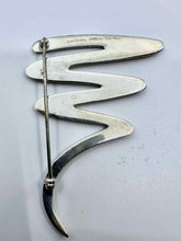 Load image into Gallery viewer, TIFFANY &amp; CO Silver Brooch
