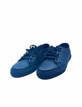 Load image into Gallery viewer, GUCCI Size 11 Black Men&#39;s Sneakers
