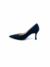 Load image into Gallery viewer, MANOLO BLAHNIK Size 5 Black Satin Solid Pumps
