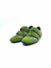Load image into Gallery viewer, GUCCI Size 7 Green, Brown Canvas Suede Monogram Sneakers
