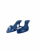 Load image into Gallery viewer, SAINT LAURENT Size 5.5 Black Leather Sandals
