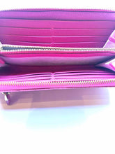 Load image into Gallery viewer, VALENTINO GARAVANI Pink Leather Wallet
