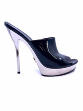 Load image into Gallery viewer, GUCCI Size 6.5 Black Patent Leather Solid Mules
