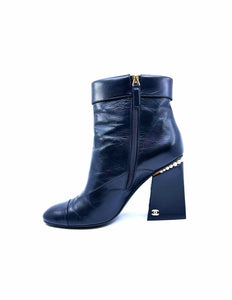 CHANEL Size 9.5 Black Leather Solid Ankle Boot