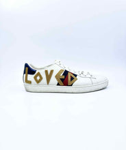 Load image into Gallery viewer, GUCCI Ace Size 8.5 White Leather Solid Sneakers
